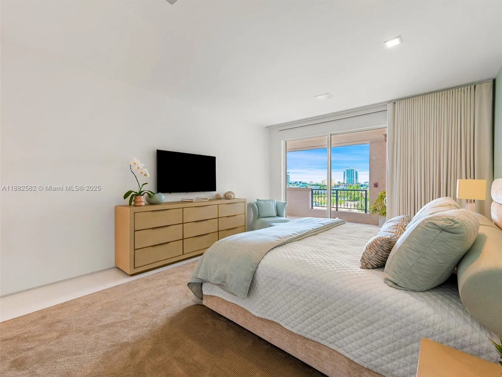 5053 Fisher Island Dr, #5053