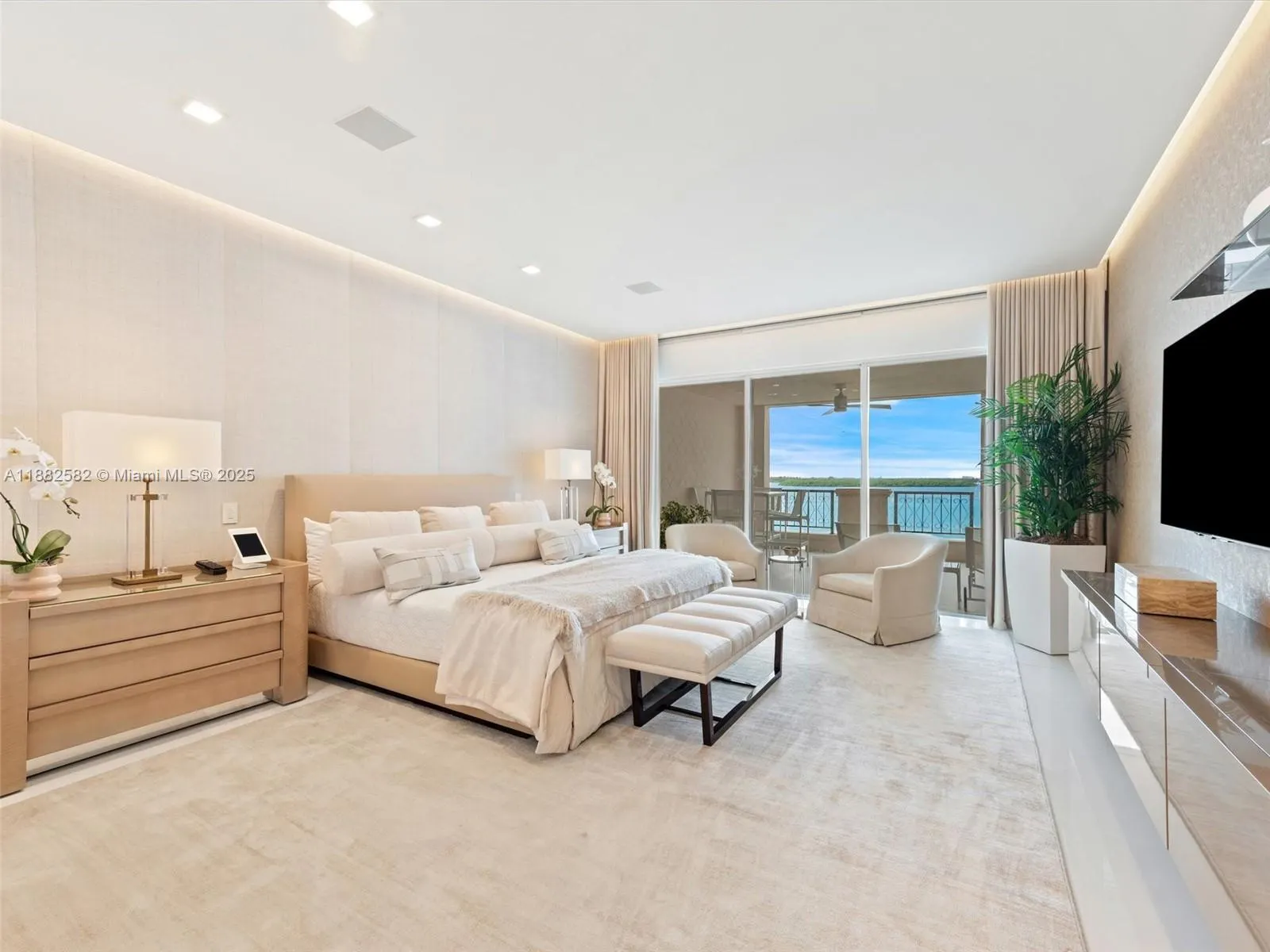 5053 Fisher Island Dr, #5053