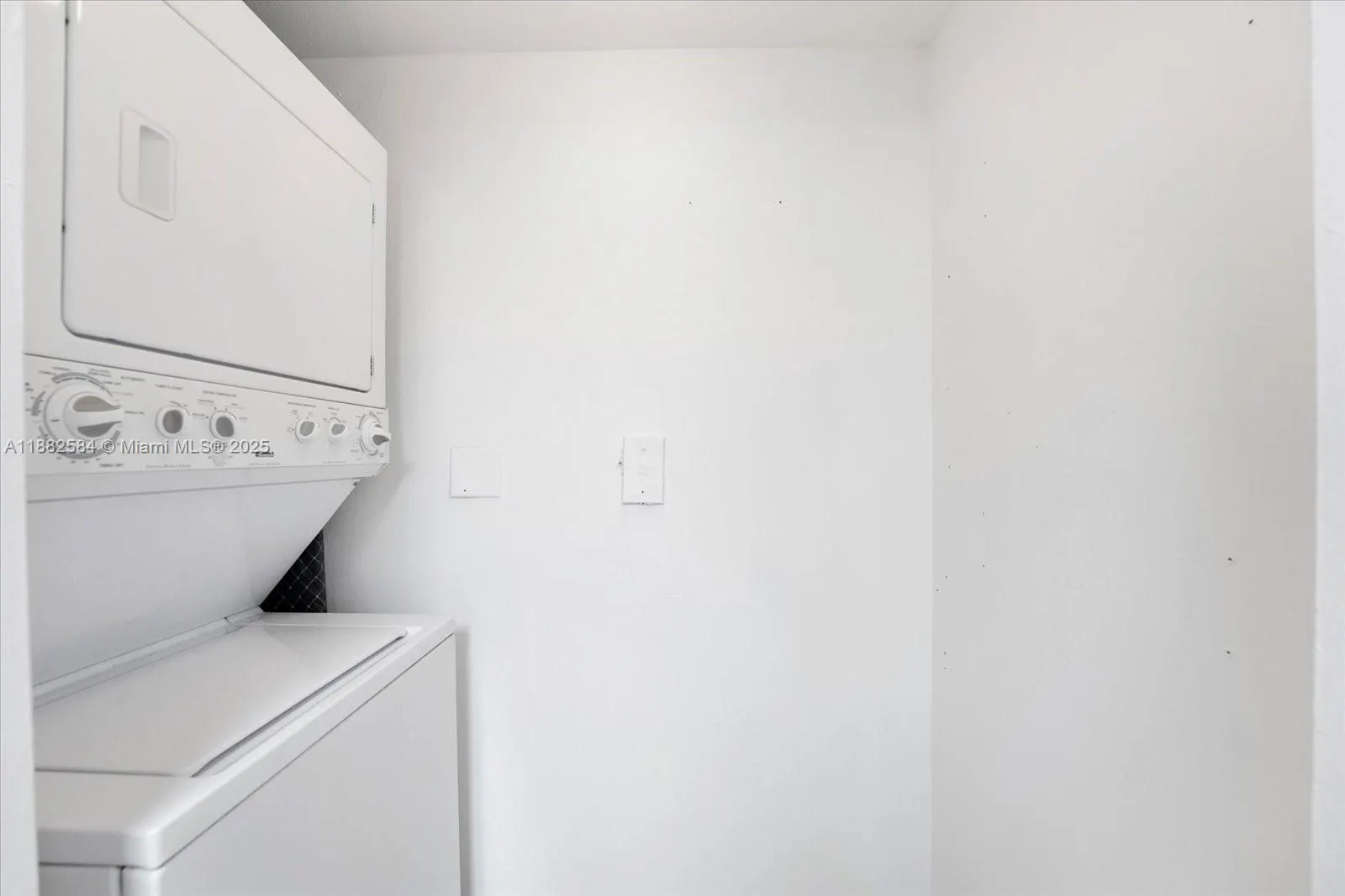 650 West Ave, #704