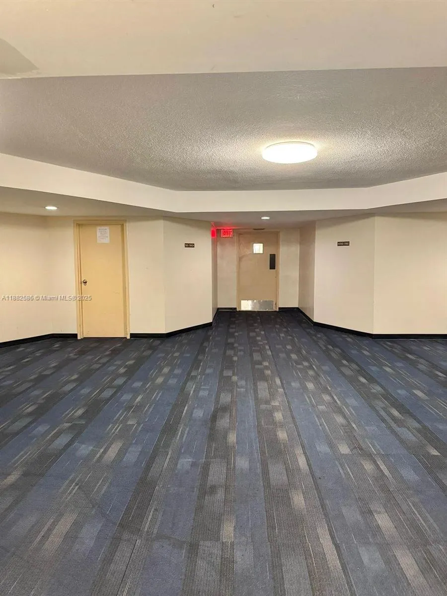 1351 NE Miami Gardens Dr, #704E