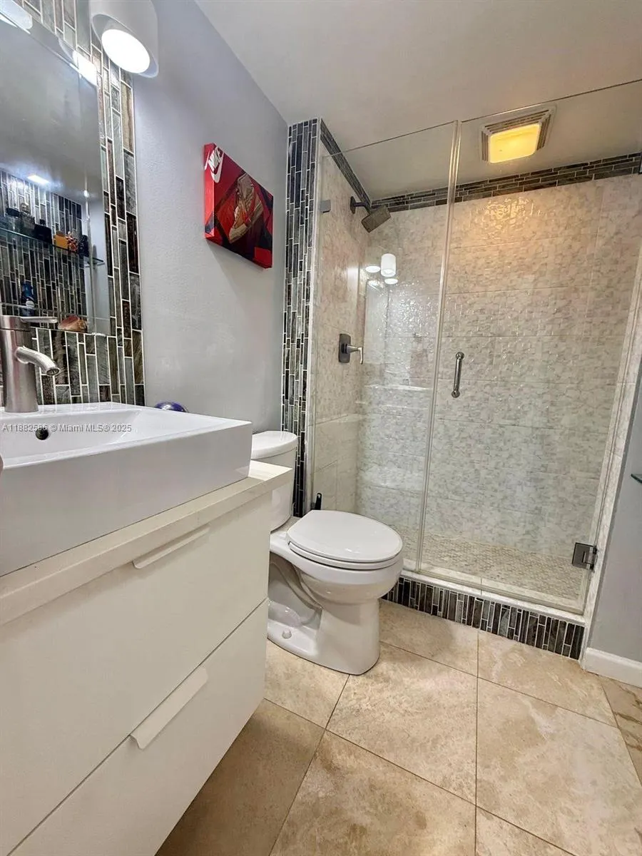 1351 NE Miami Gardens Dr, #704E