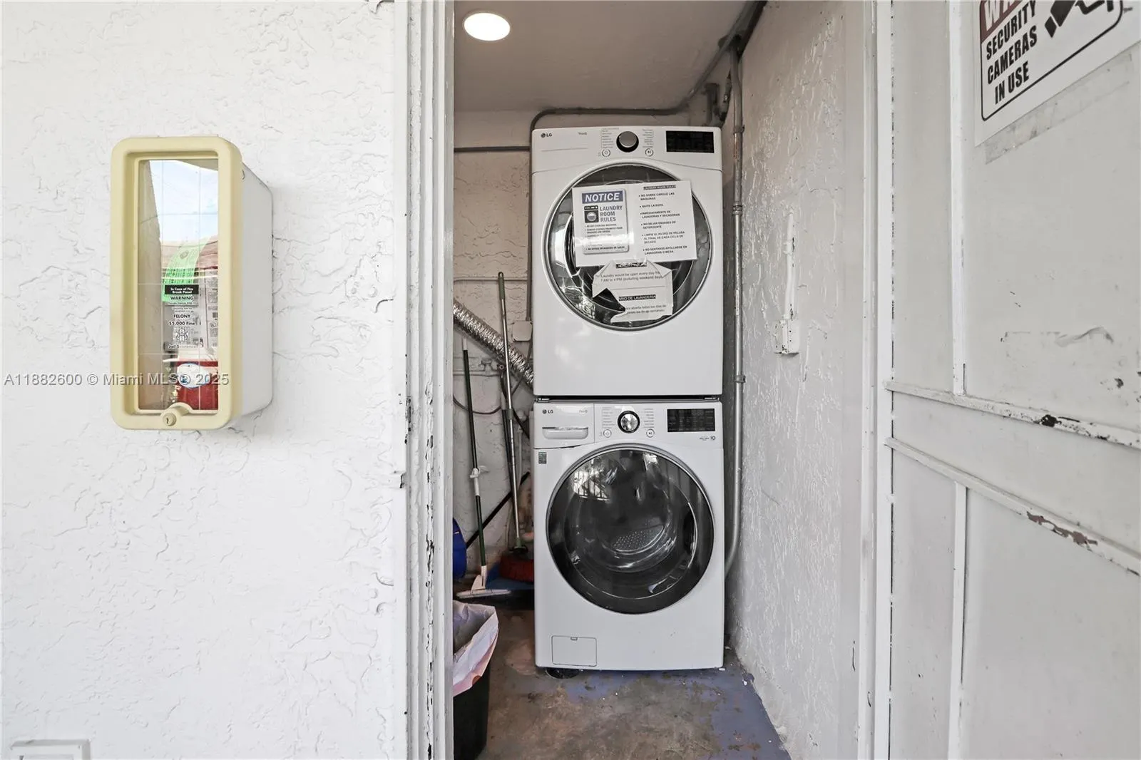753 Michigan Ave, #3B