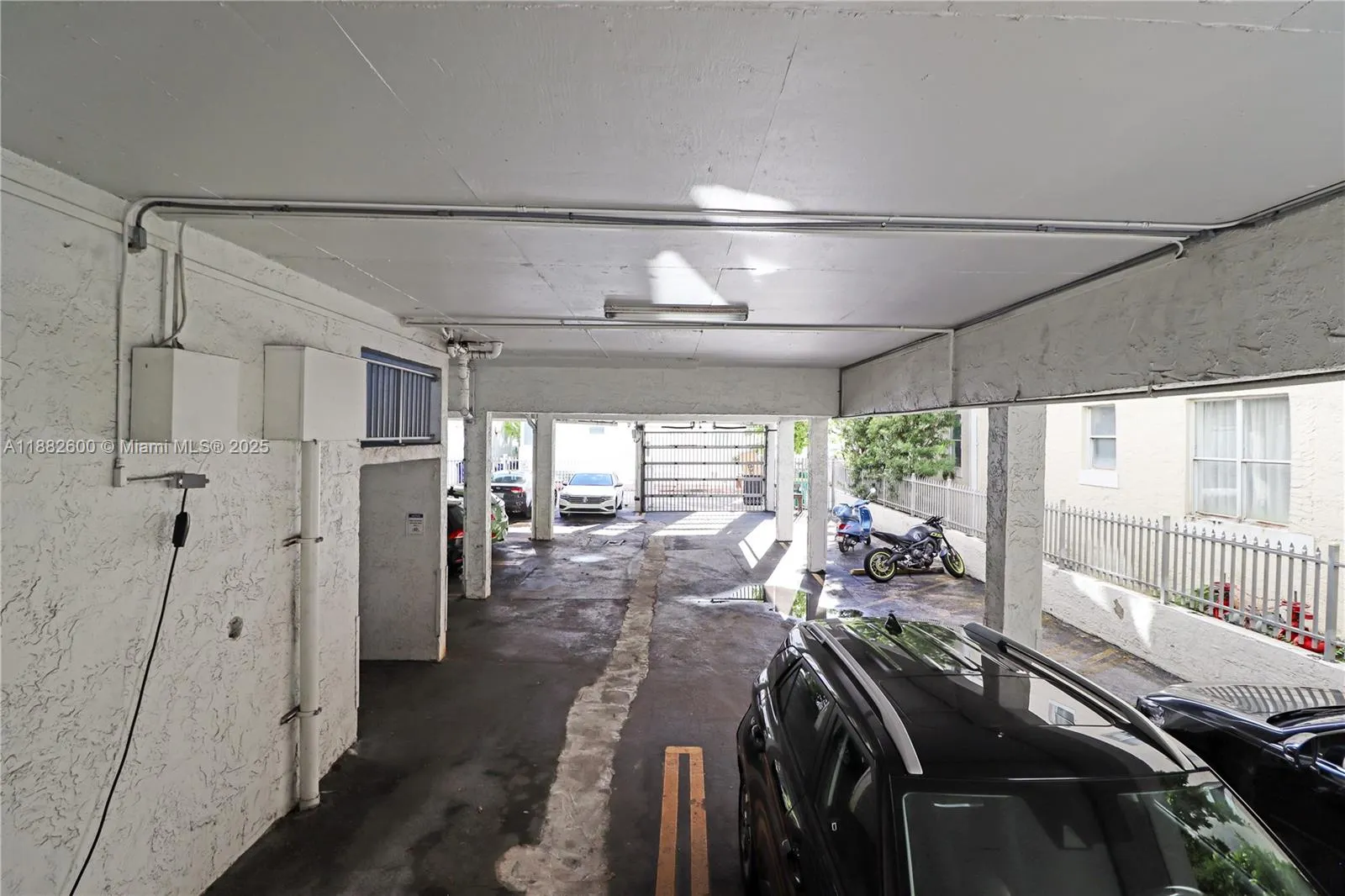 753 Michigan Ave, #3B