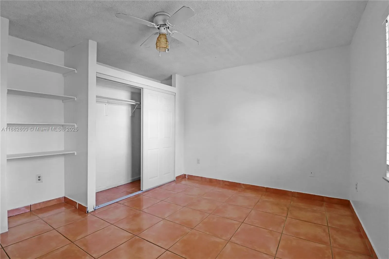 753 Michigan Ave, #3B