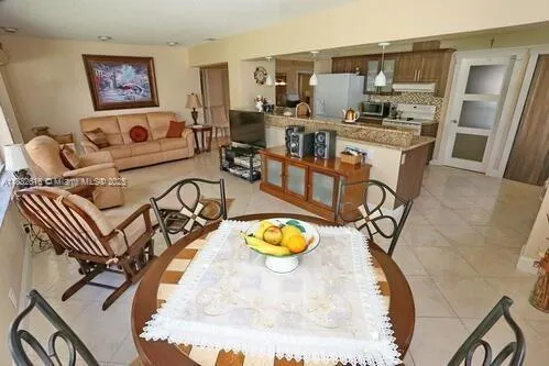 4106 NW 52nd Ave