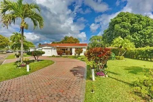 4106 NW 52nd Ave