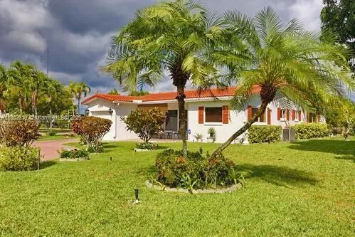 4106 NW 52nd Ave