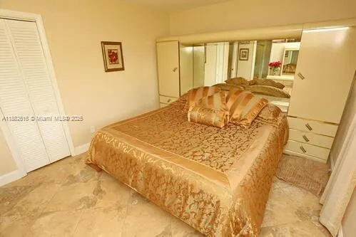 4106 NW 52nd Ave