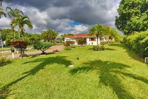 4106 NW 52nd Ave