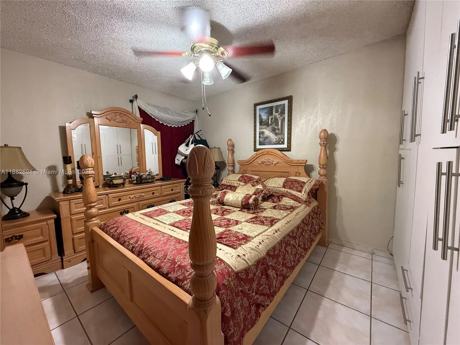 1560 W 46th St, #229