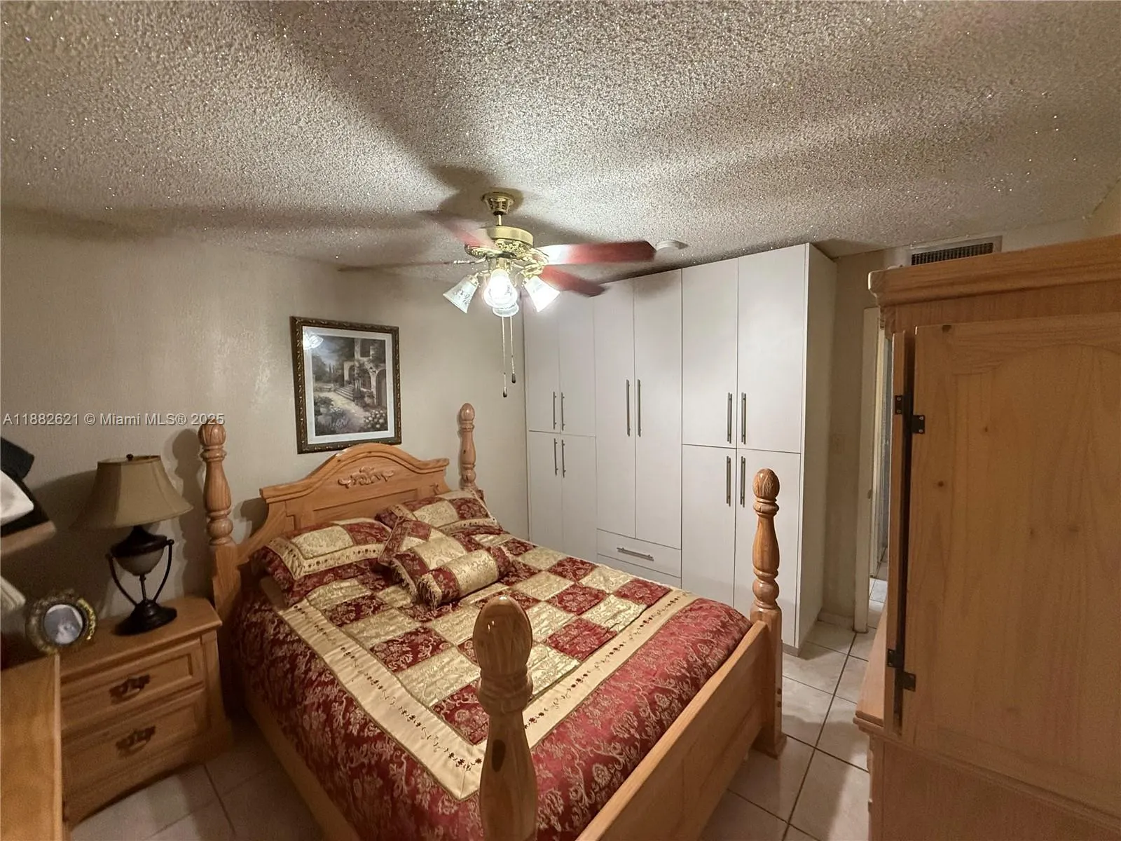 1560 W 46th St, #229