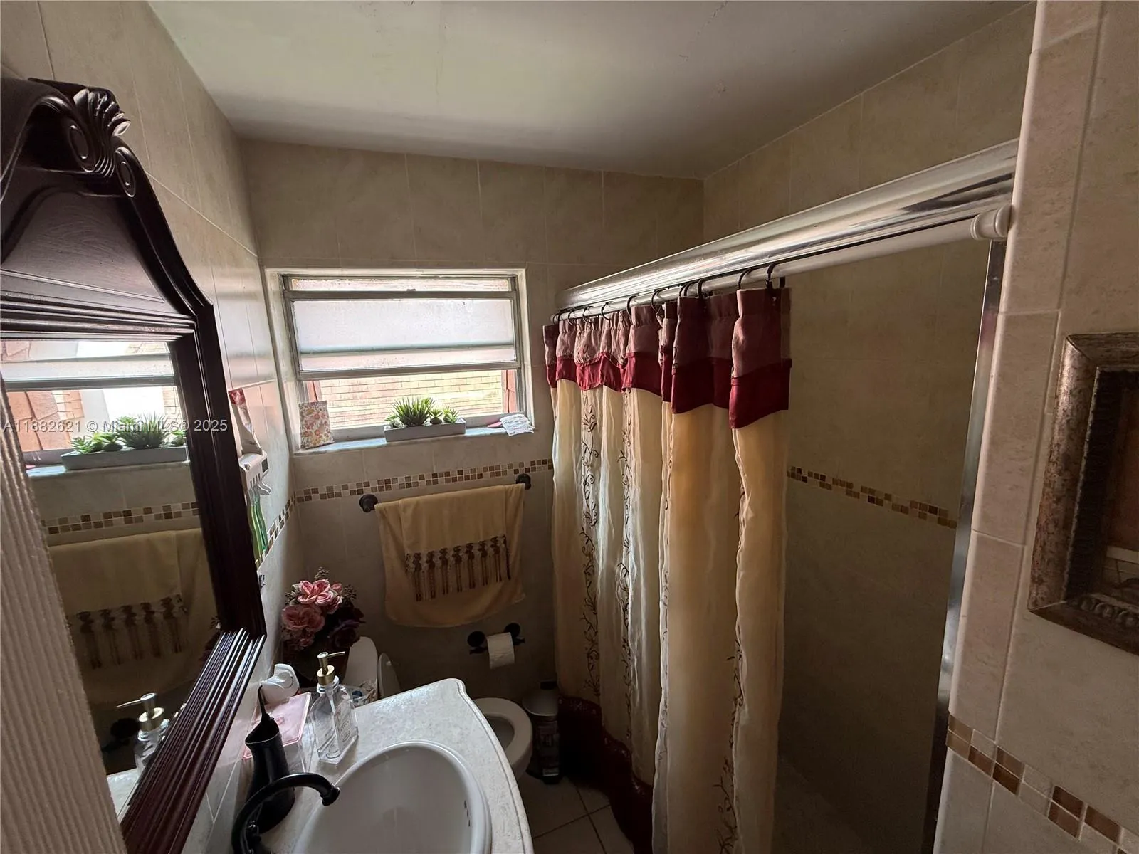 1560 W 46th St, #229