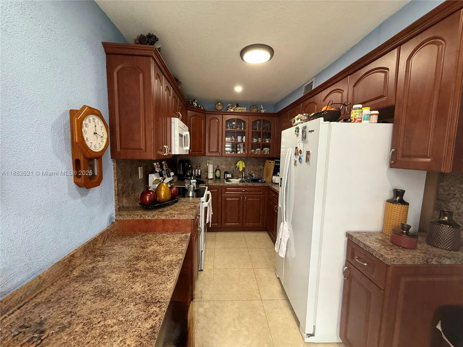 1560 W 46th St, #229