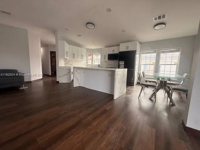 2863 SW 58th Mnr