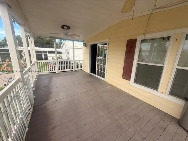 2863 SW 58th Mnr