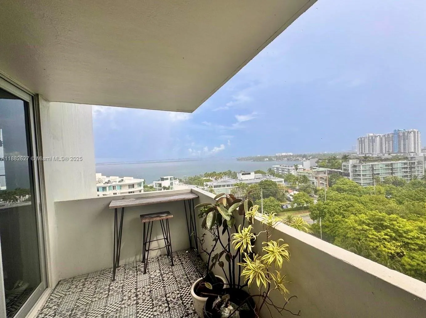 5 NE Island Ave, #10J