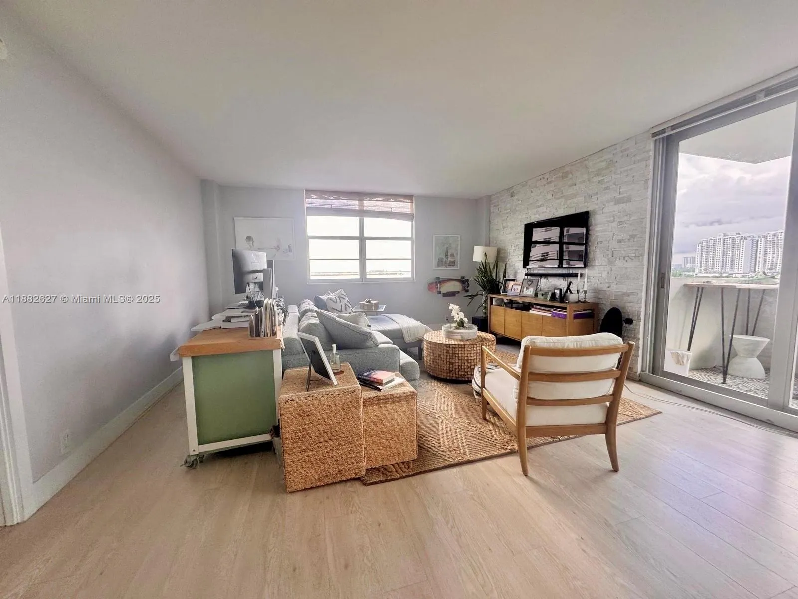 5 NE Island Ave, #10J