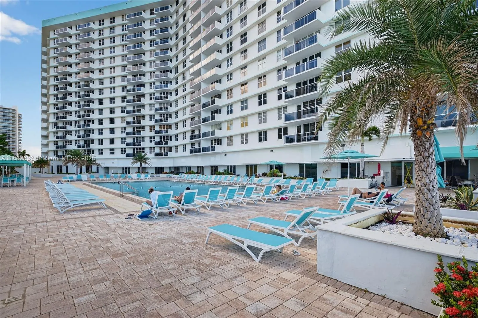 3725 S Ocean Dr, #1127