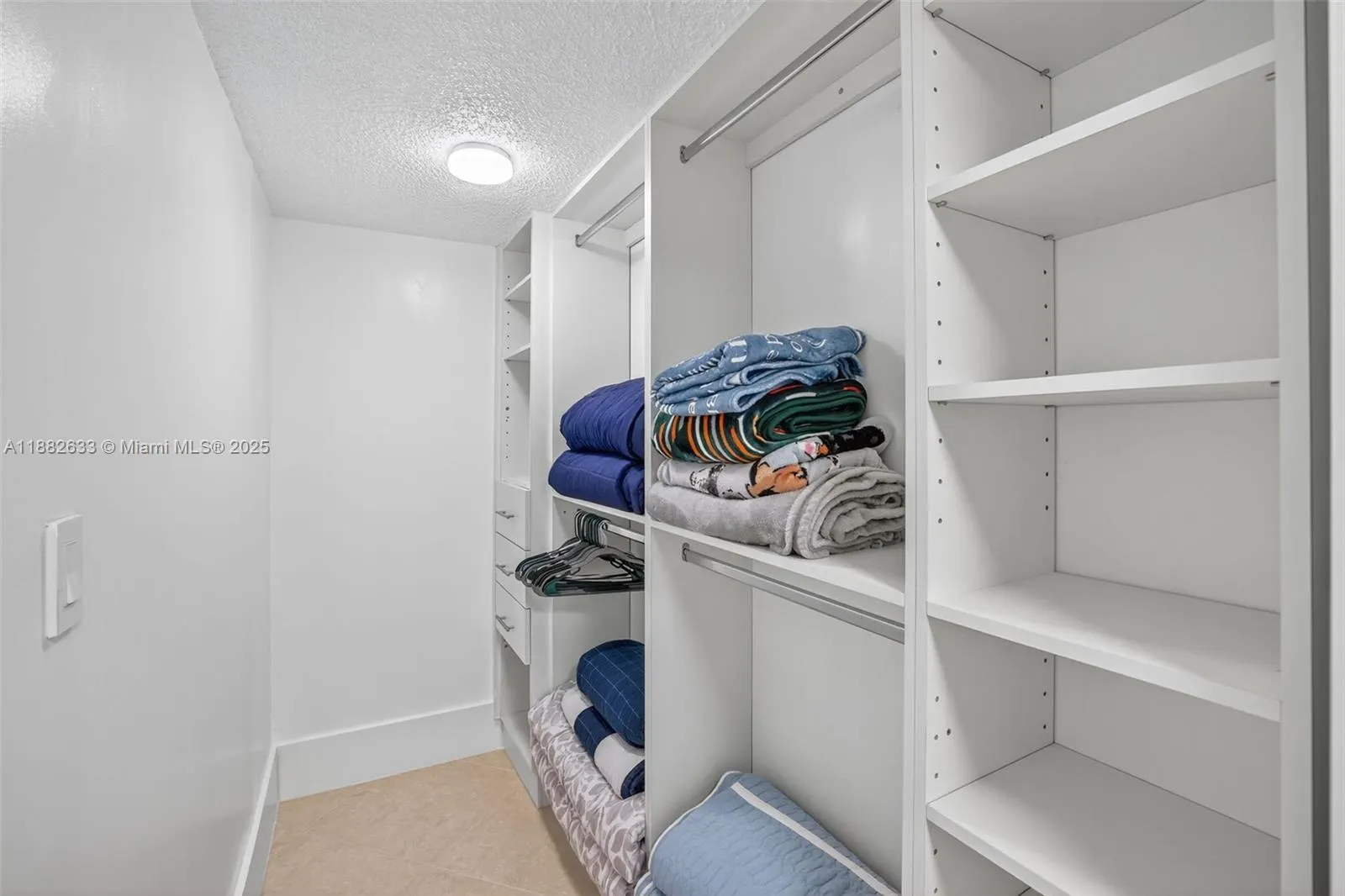 3725 S Ocean Dr, #1127