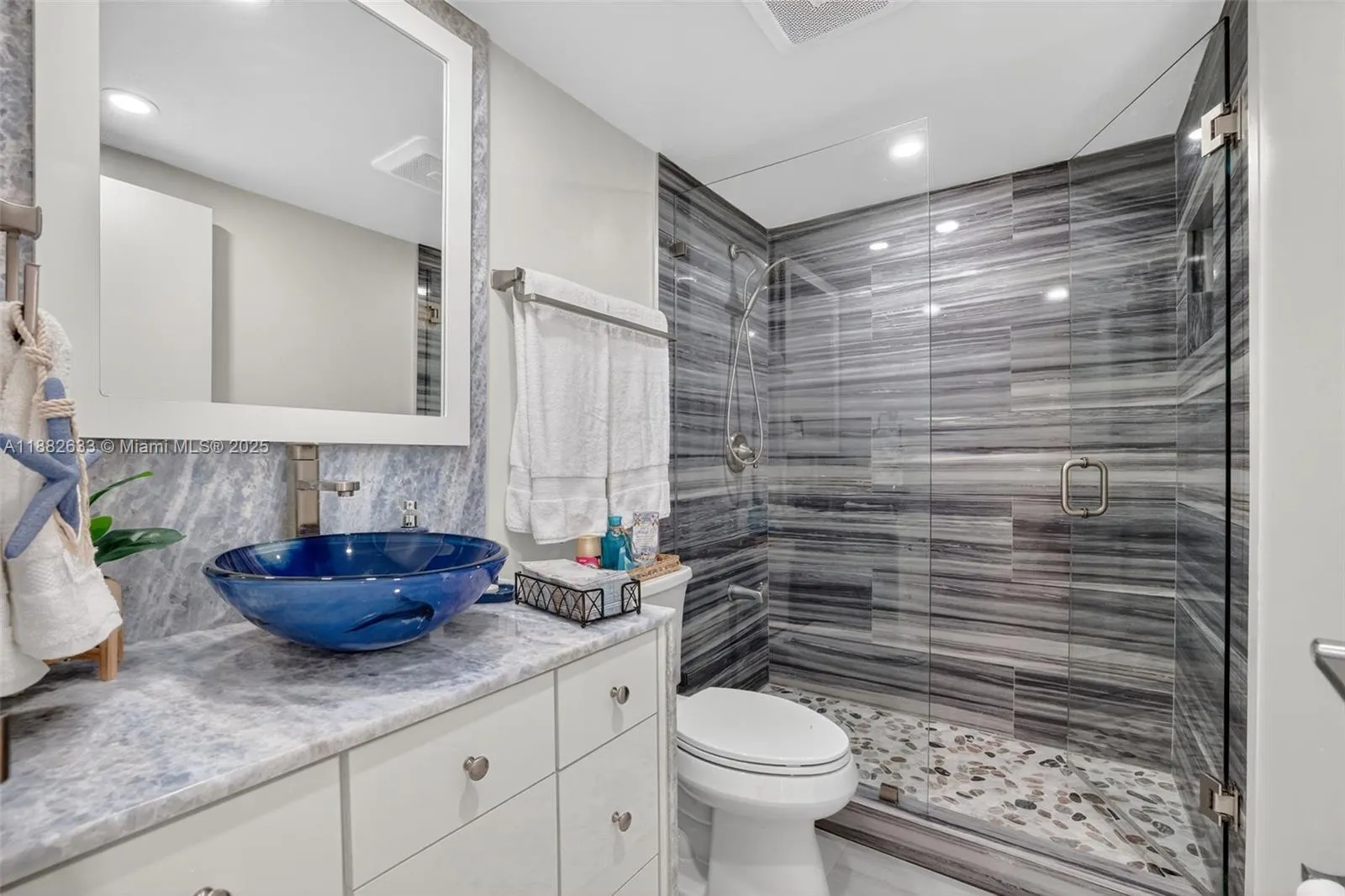 3725 S Ocean Dr, #1127