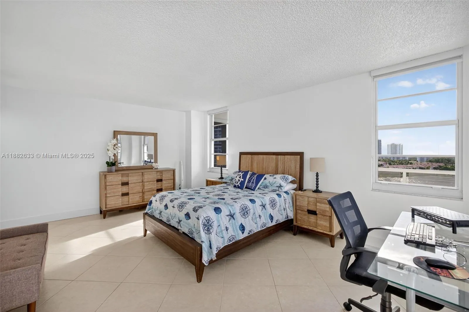 3725 S Ocean Dr, #1127
