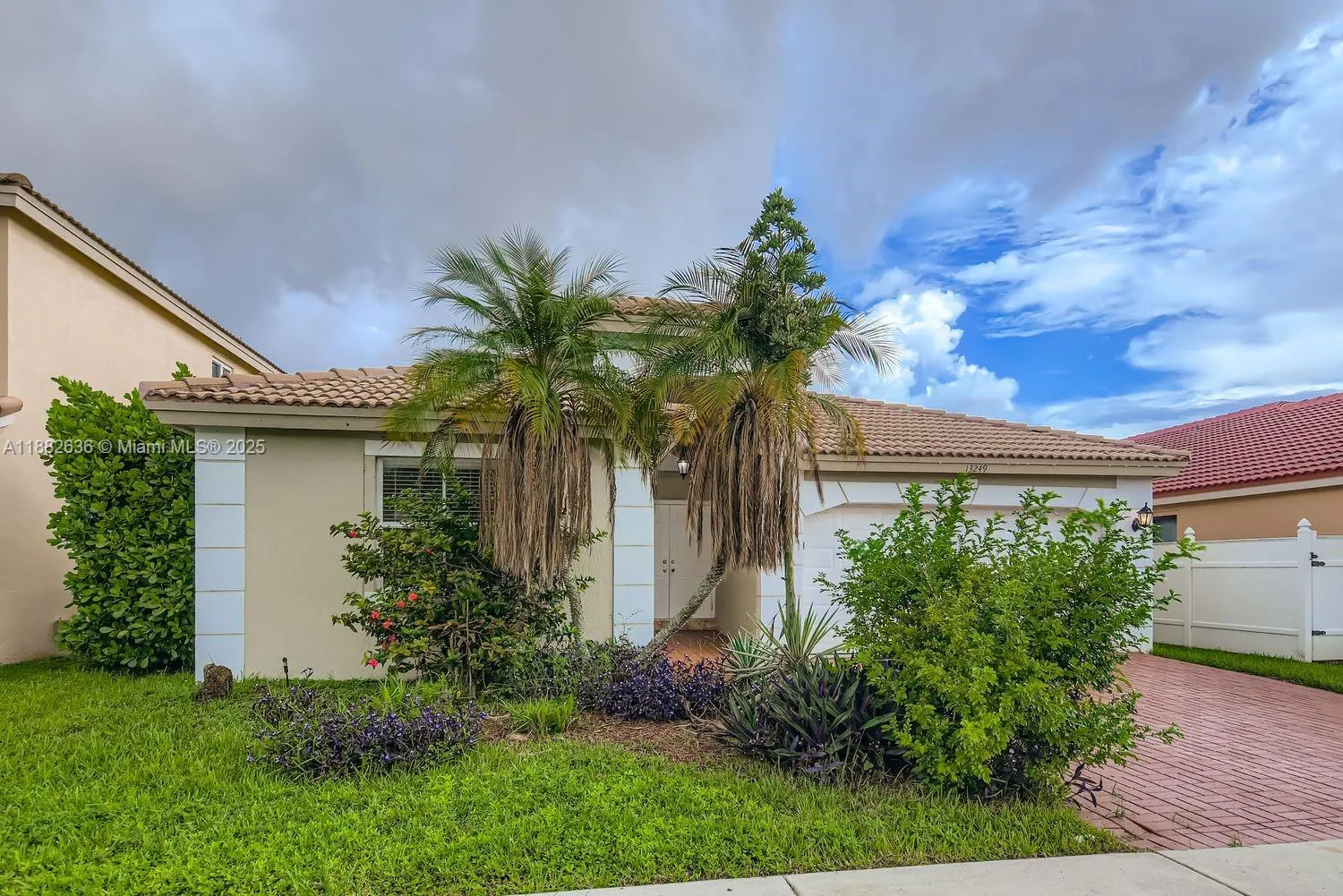 13249 SW 50th St