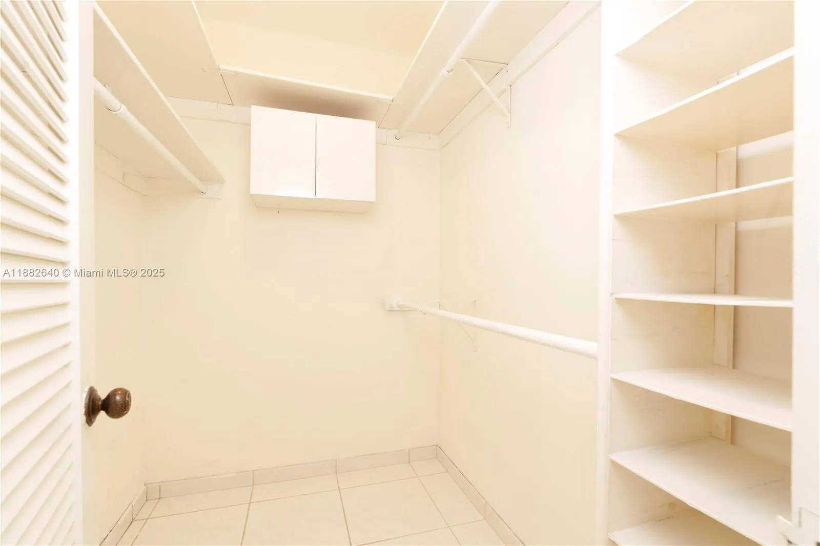 5825 Collins Ave, #7D