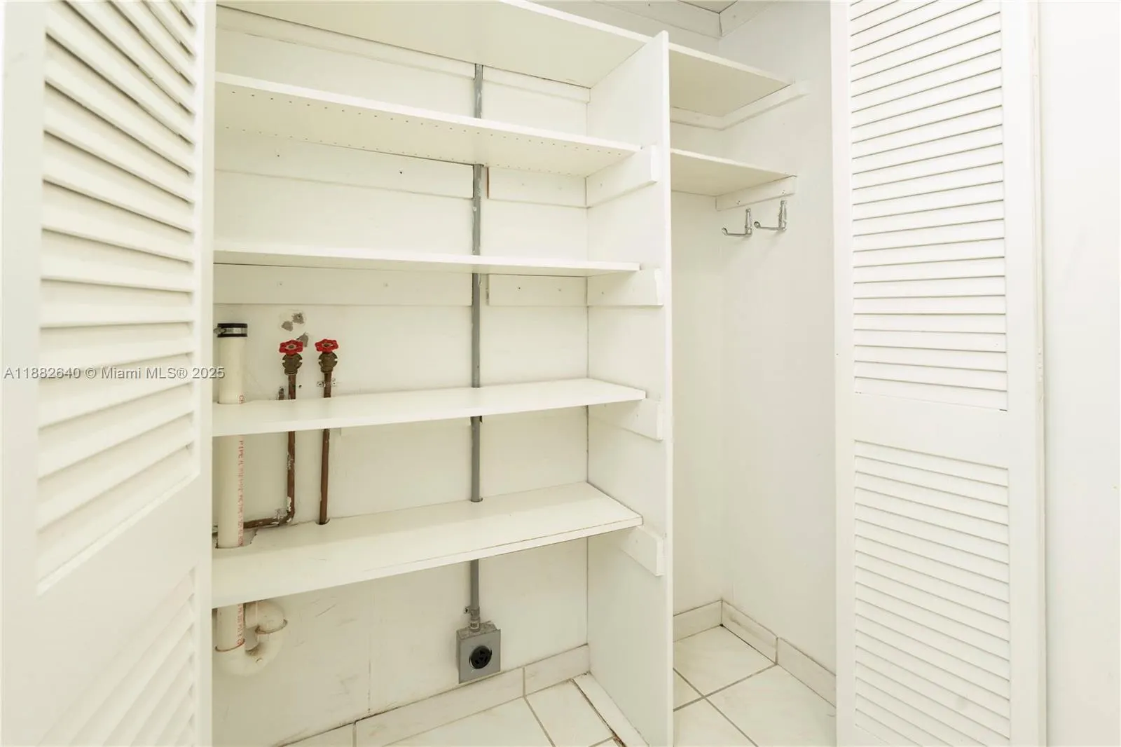 5825 Collins Ave, #7D