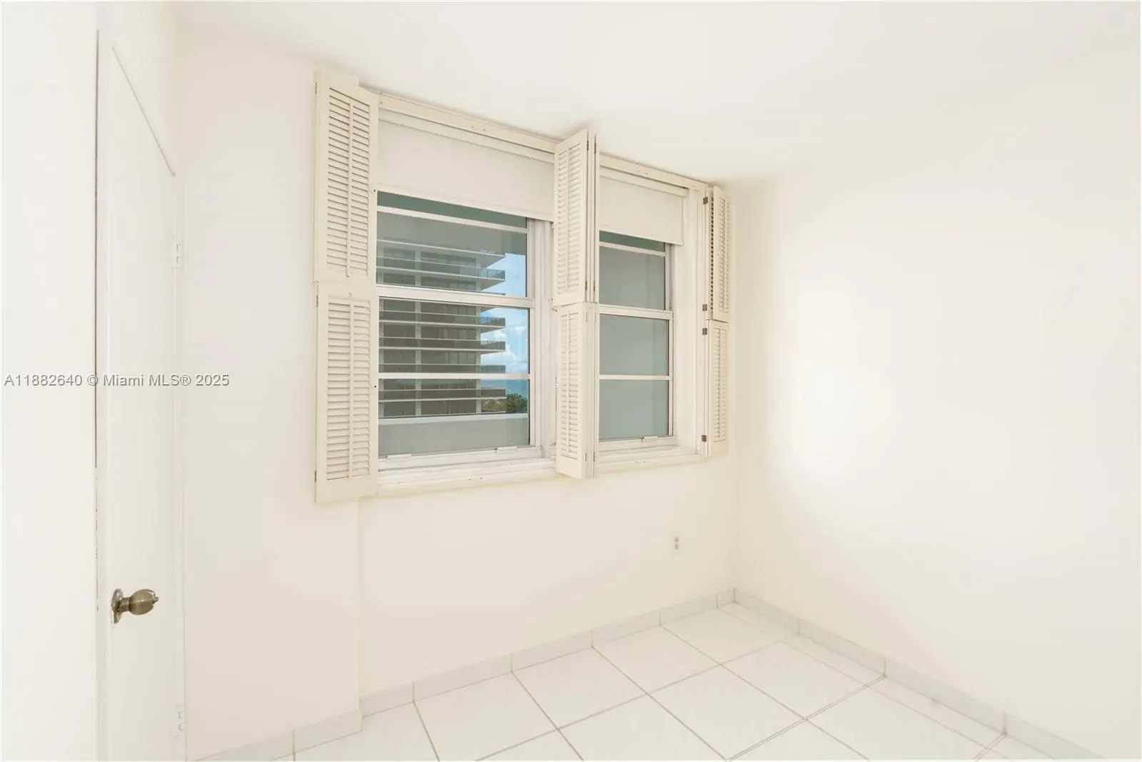 5825 Collins Ave, #7D
