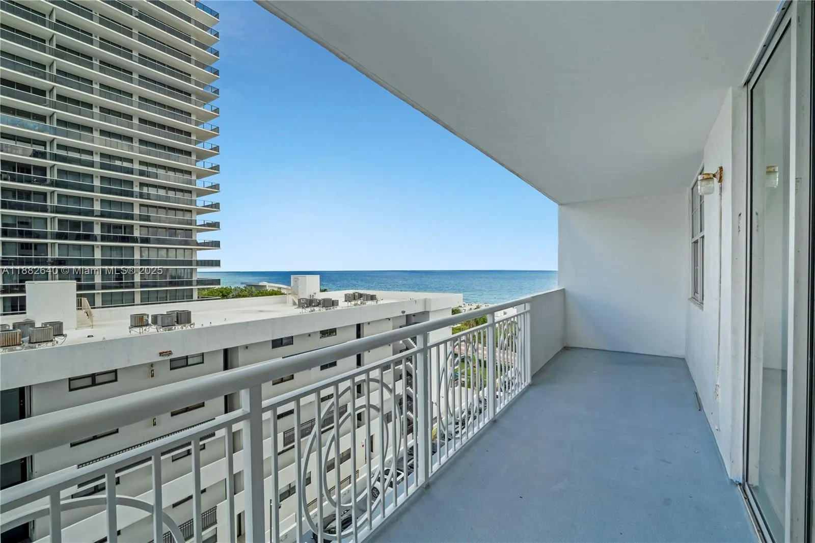 5825 Collins Ave, #7D