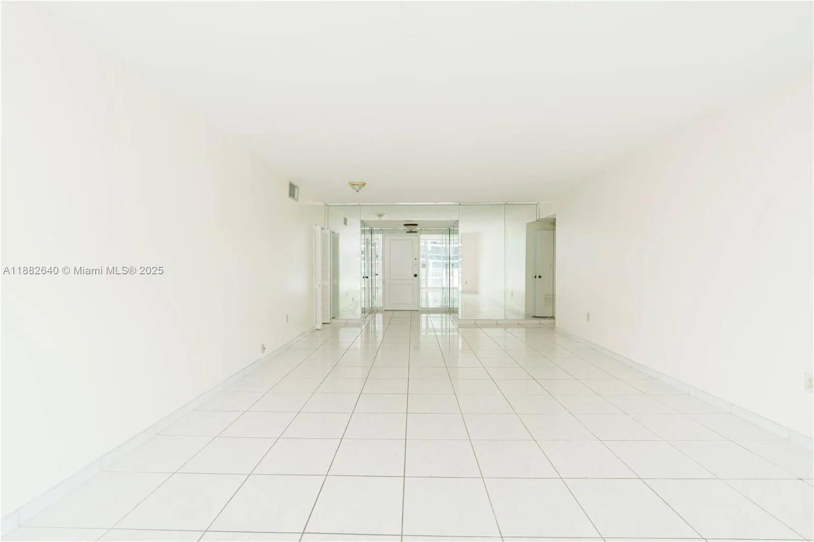 5825 Collins Ave, #7D
