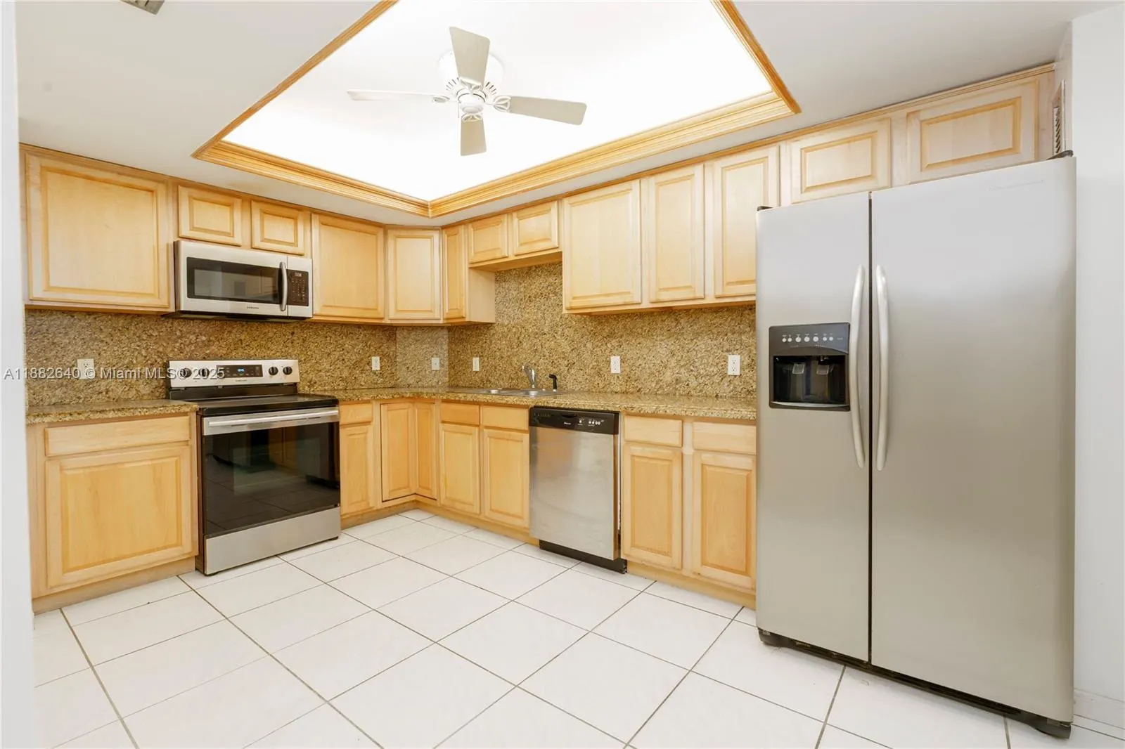 5825 Collins Ave, #7D