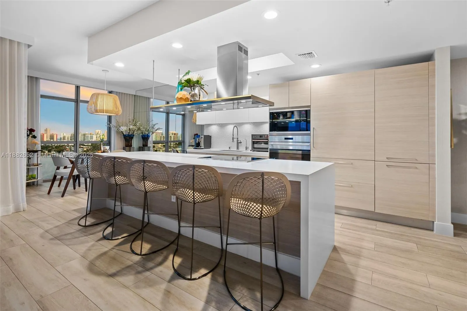 17301 Biscayne Blvd, #1510