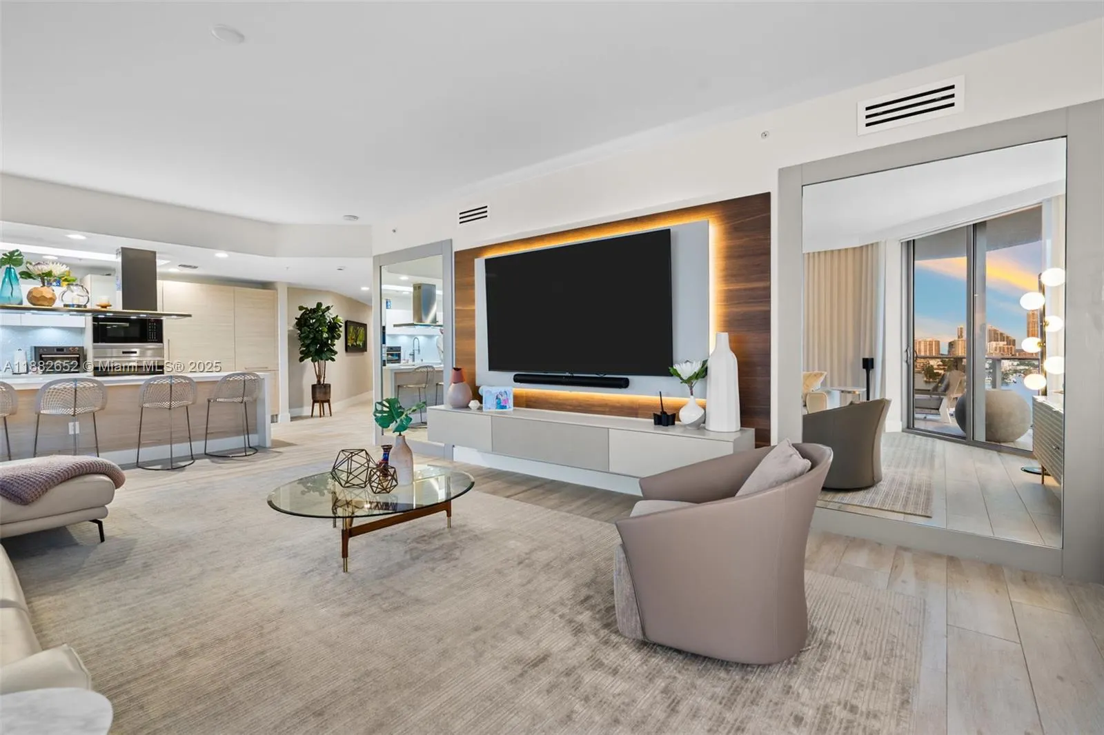 17301 Biscayne Blvd, #1510