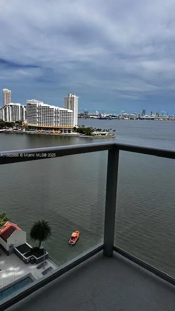 1155 Brickell Bay Dr, #1706