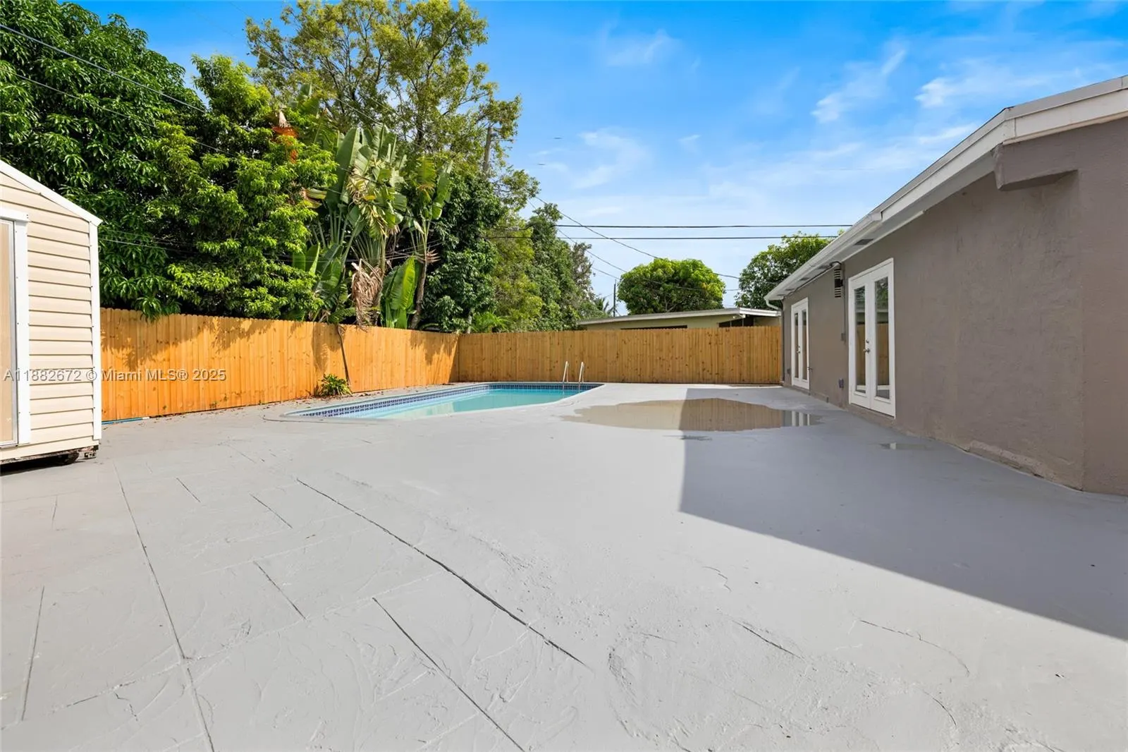 1410 SW 34th Ter