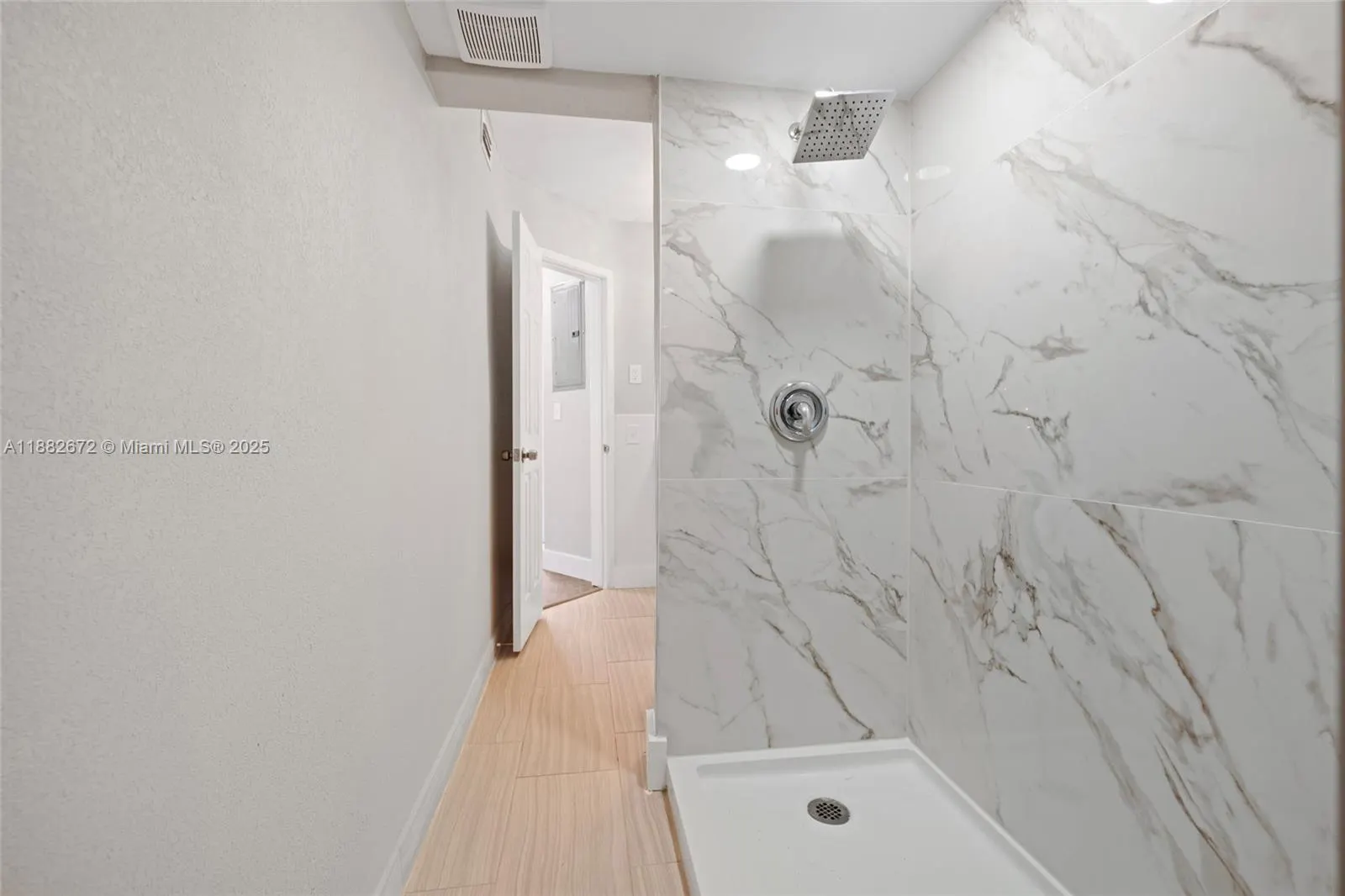 1410 SW 34th Ter