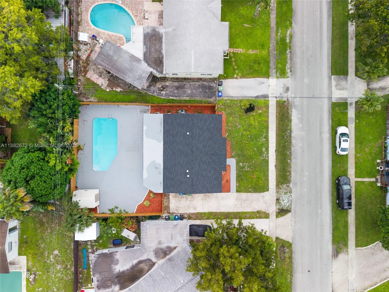 1410 SW 34th Ter