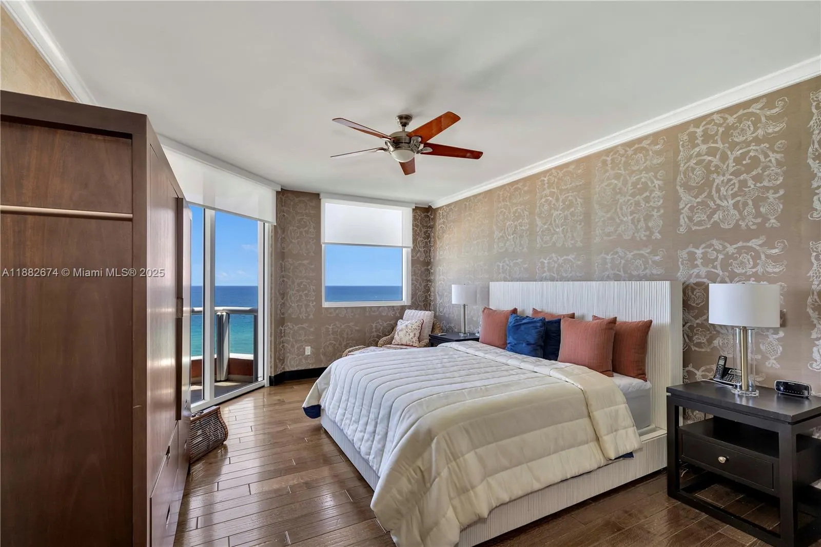 17875 Collins Ave, #1201