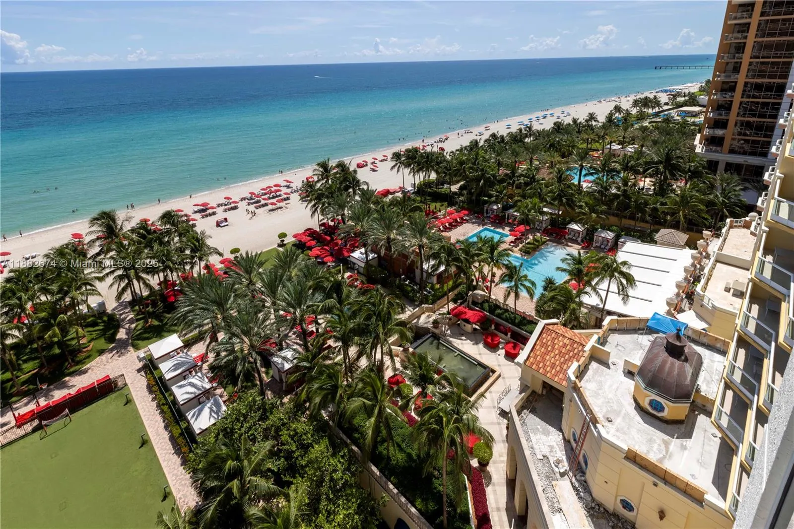 17875 Collins Ave, #1201