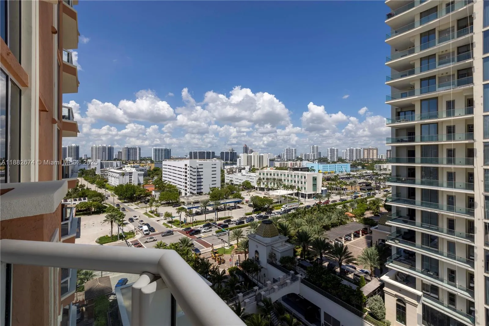 17875 Collins Ave, #1201