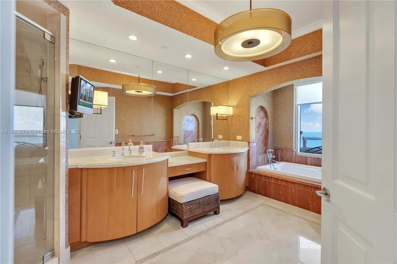 17875 Collins Ave, #1201