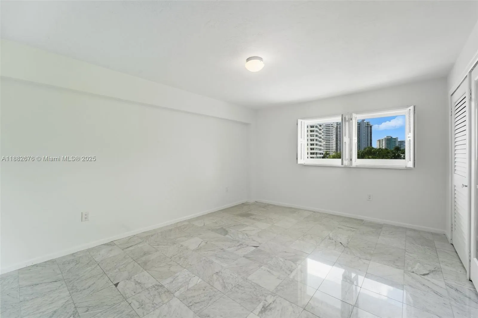1662 Lincoln Ct, #504
