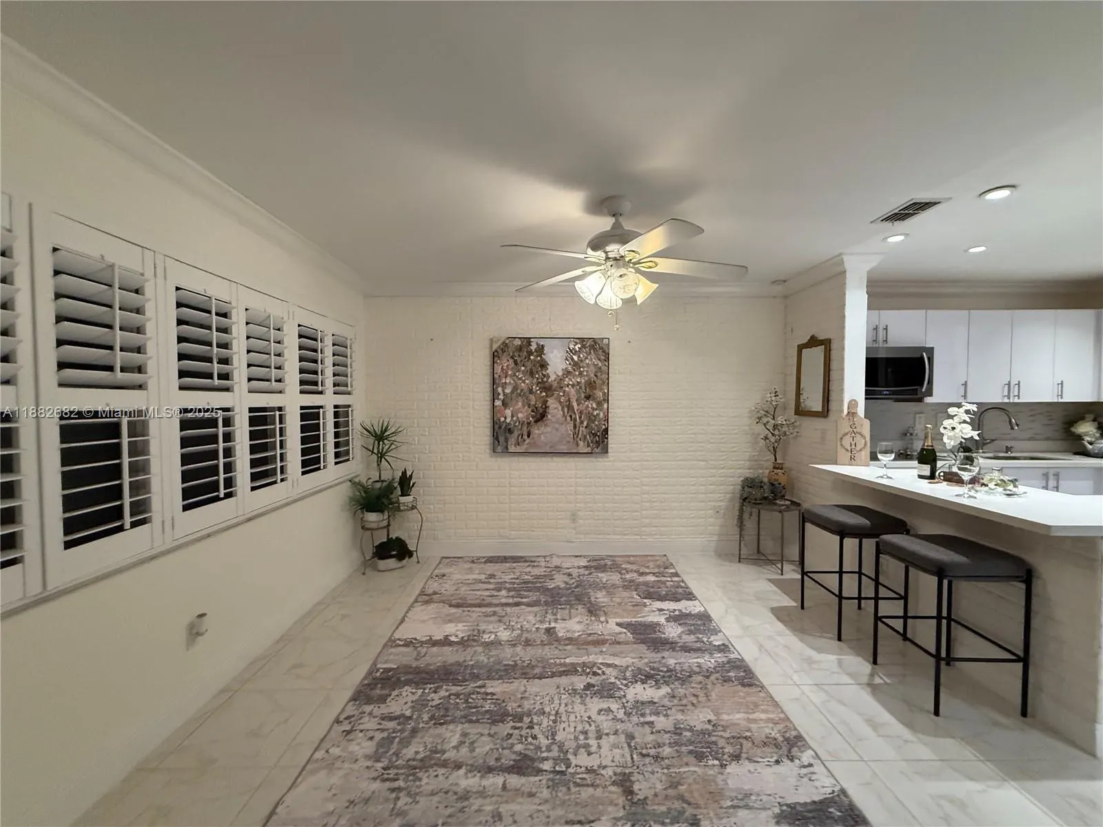 8851 Sunrise Lakes Blvd, #203