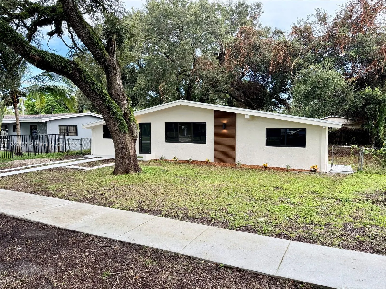 3101 NW 164th Ter