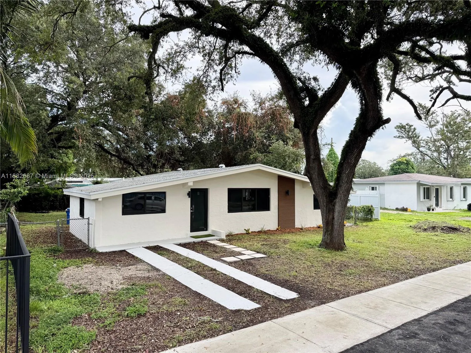 3101 NW 164th Ter
