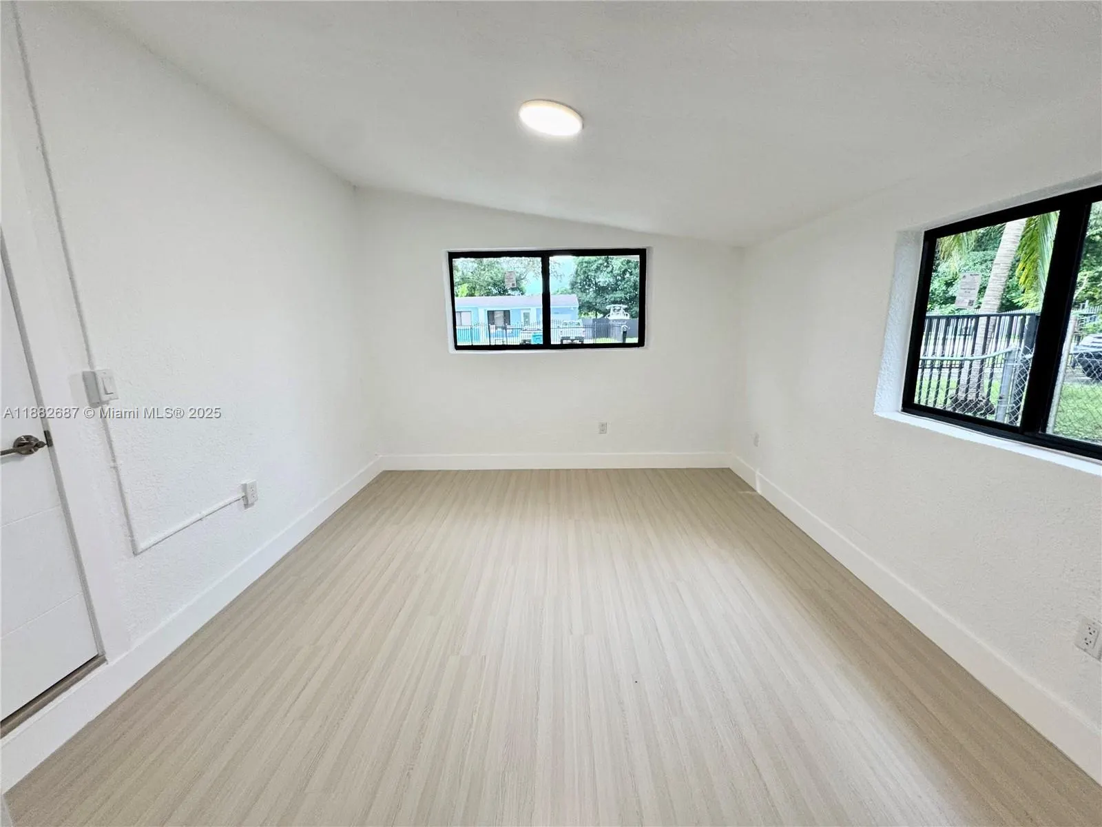 3101 NW 164th Ter