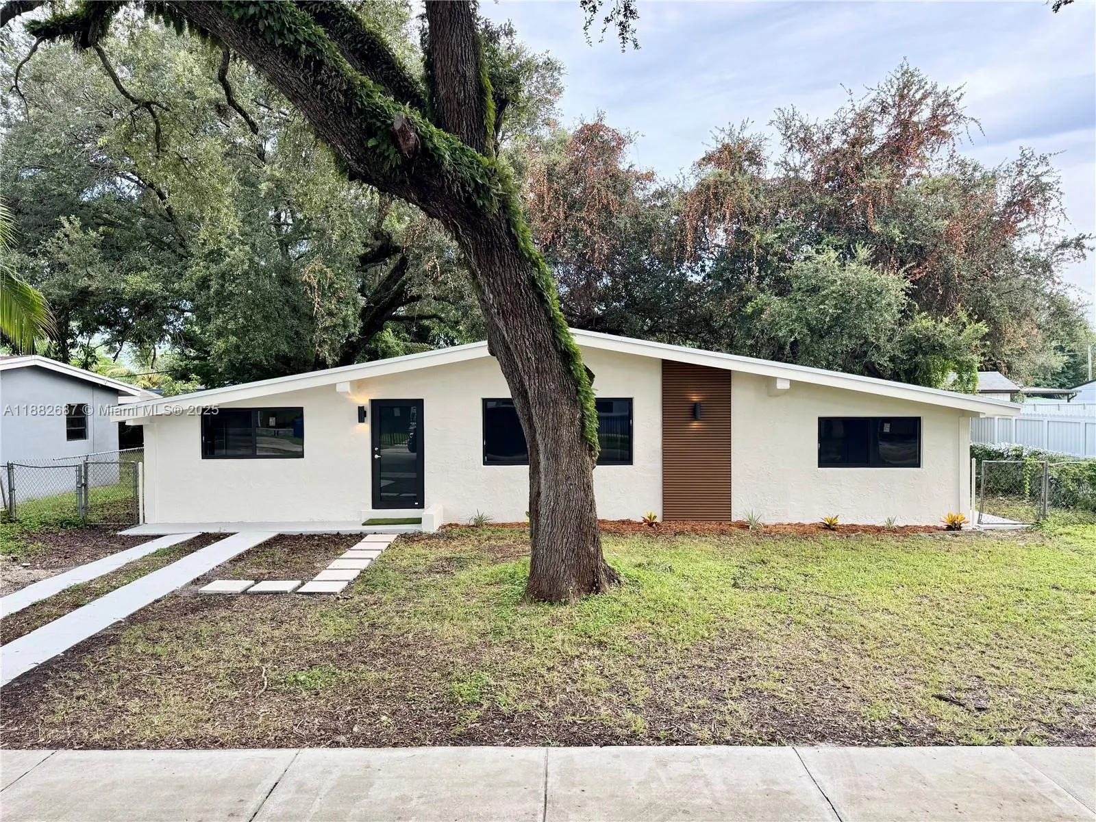 3101 NW 164th Ter