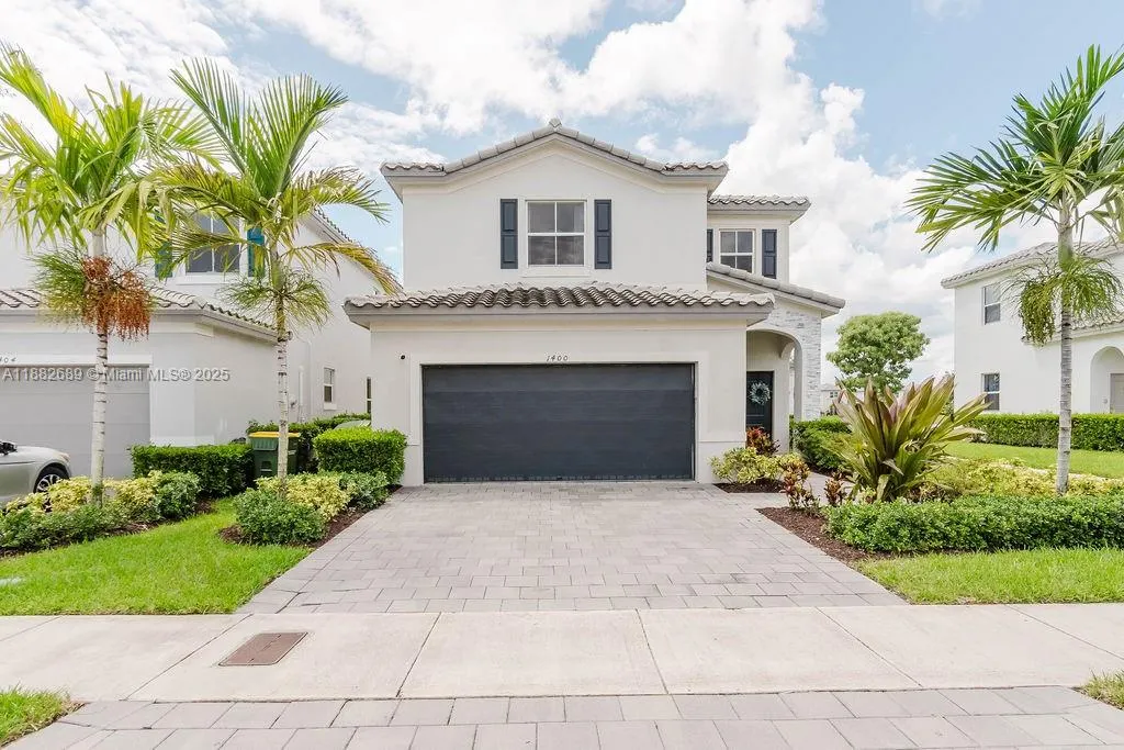 1400 SE 27th Ter