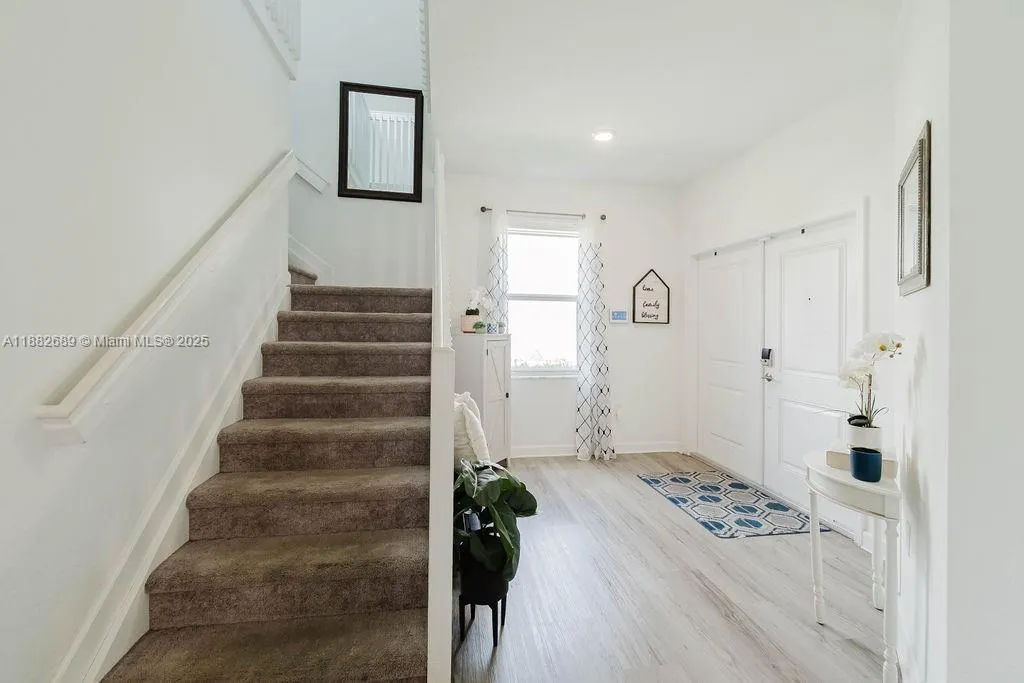 1400 SE 27th Ter